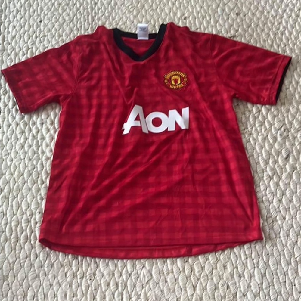 Manchester United Jersey- Boys L
